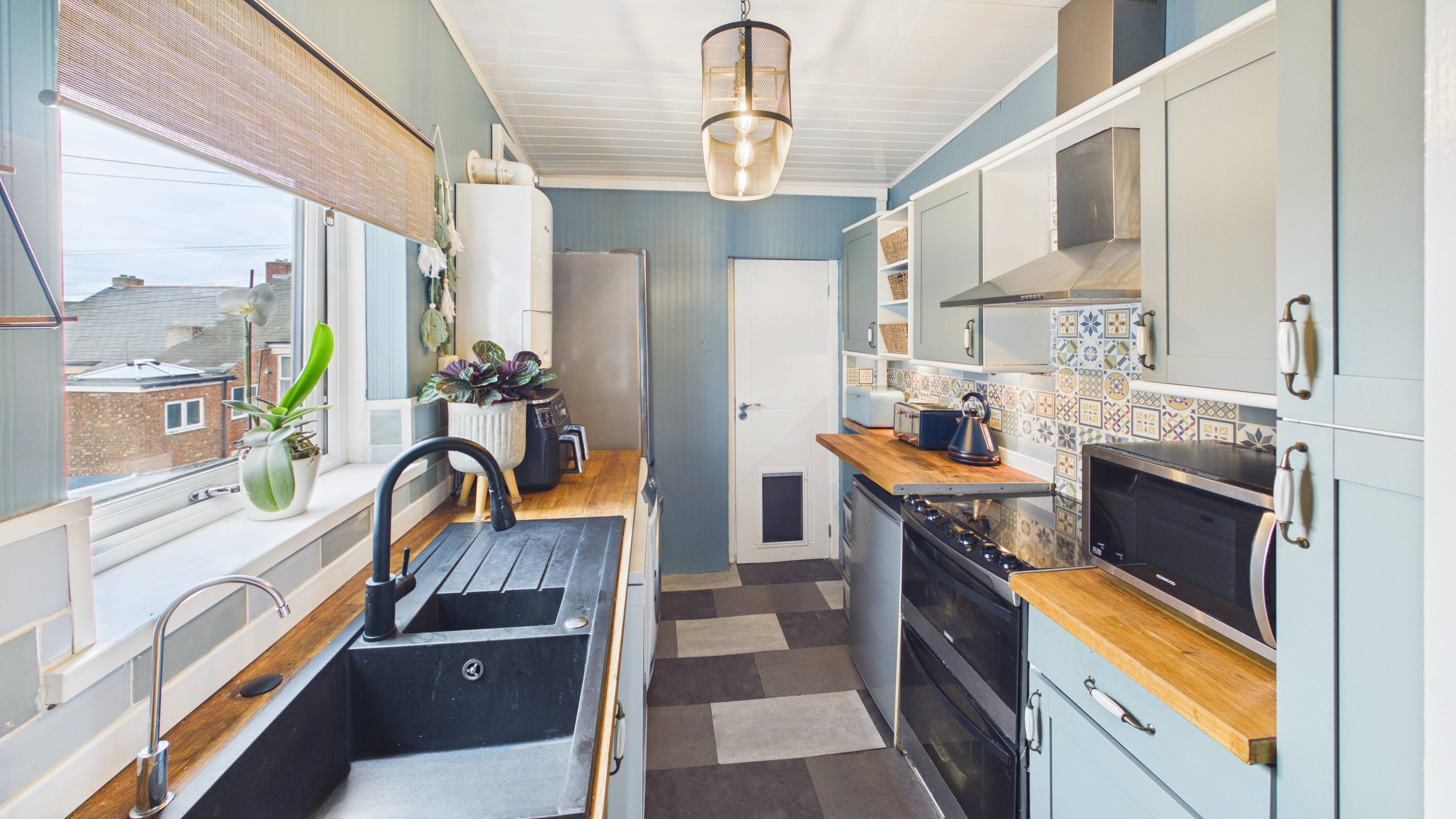 Image 8 - Kitchen (1)