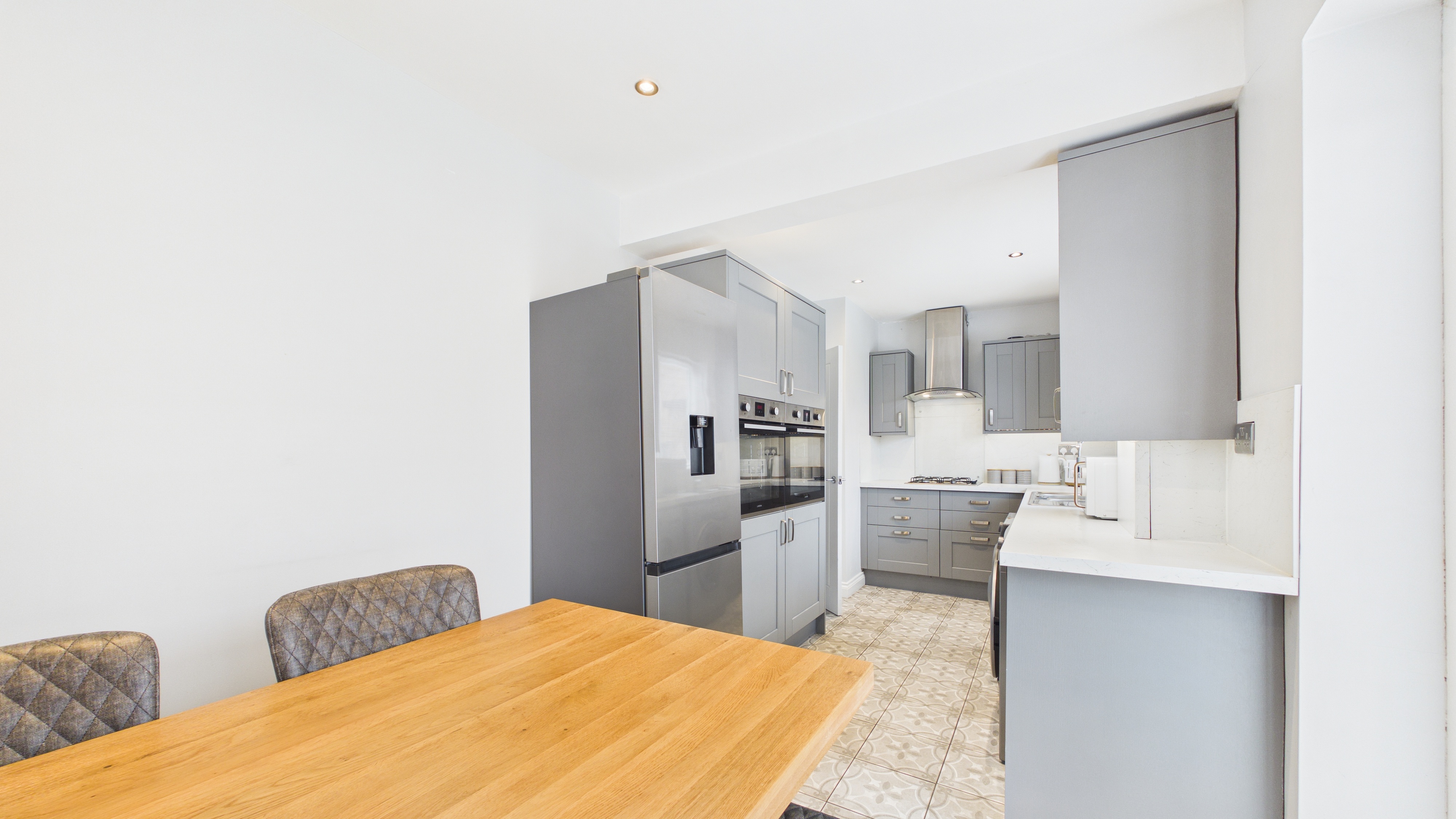 Image 10 - Kitchen / Dining Room (4)