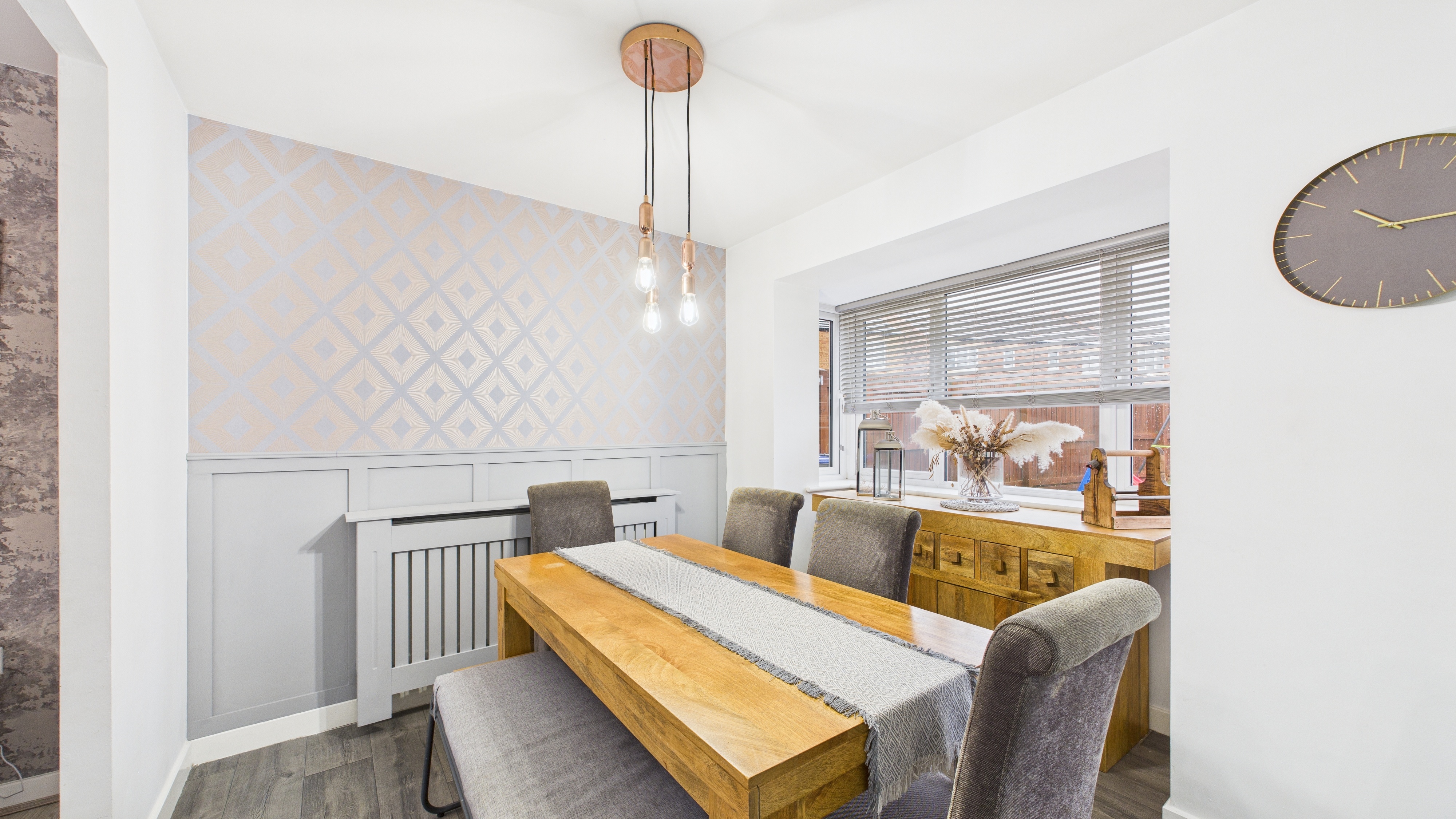 Image 8 - Dining Room (2)