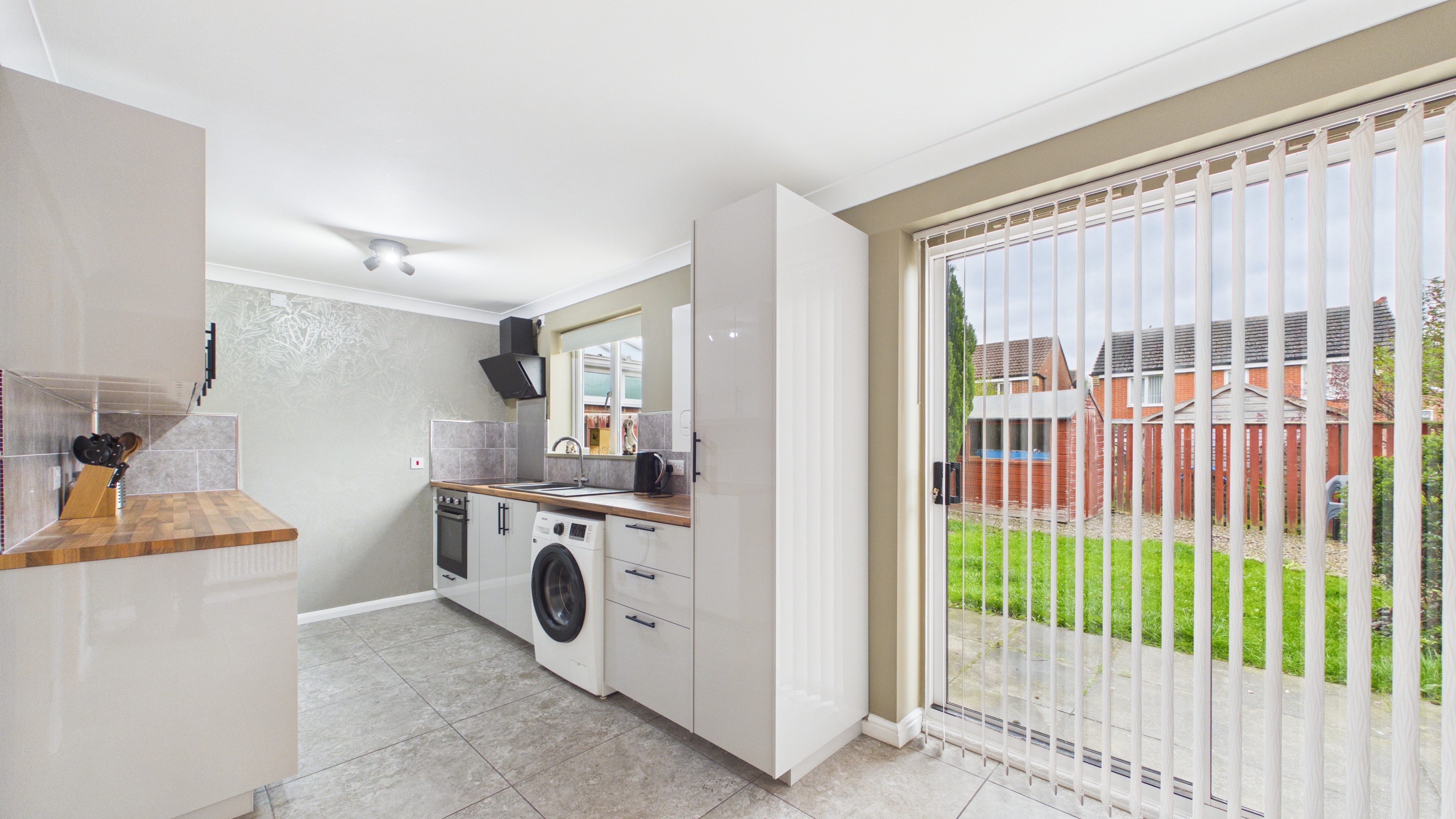 Image 12 - Kitchen / Dining Room
