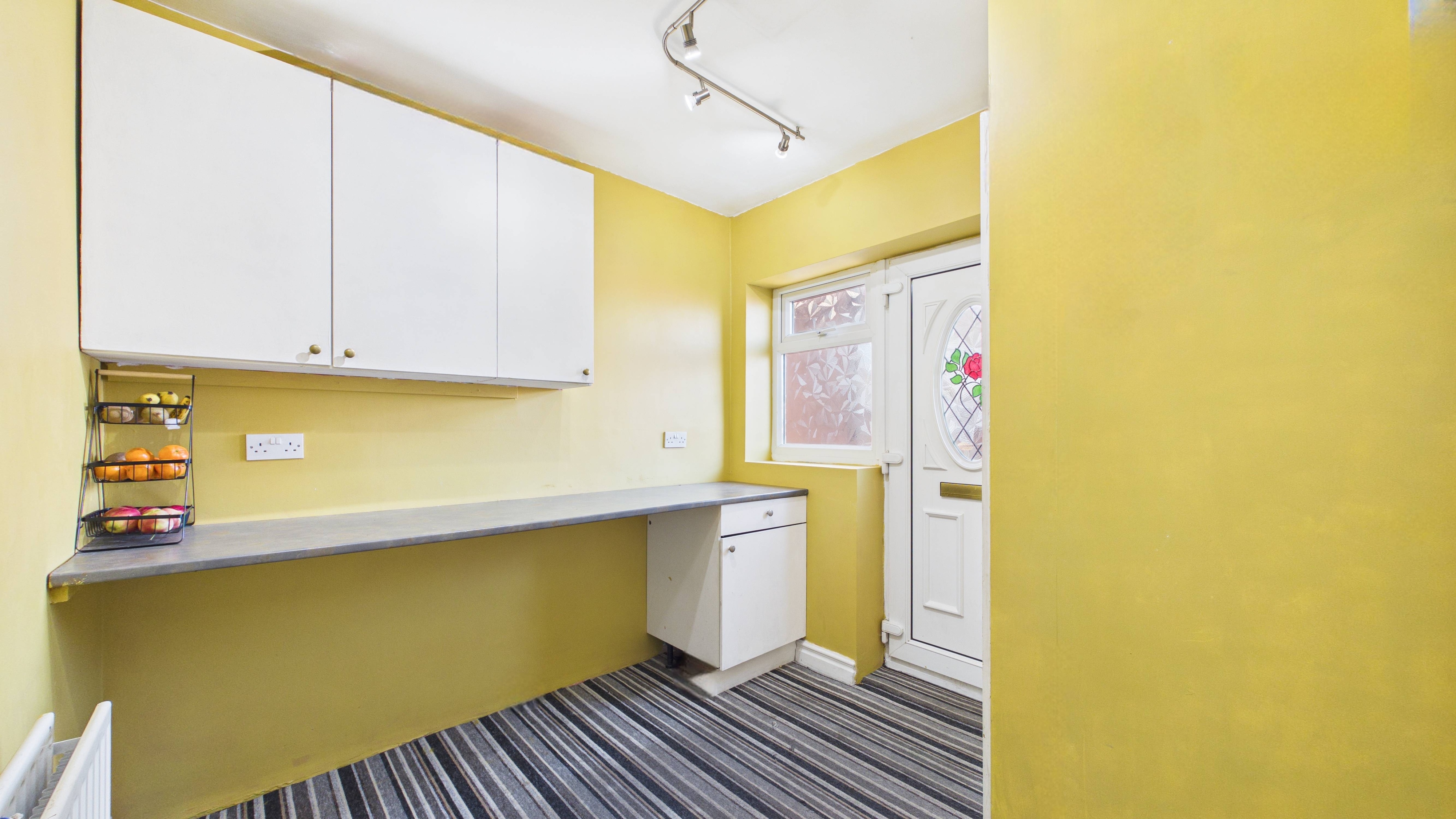 Image 12 - Utility Room (1)