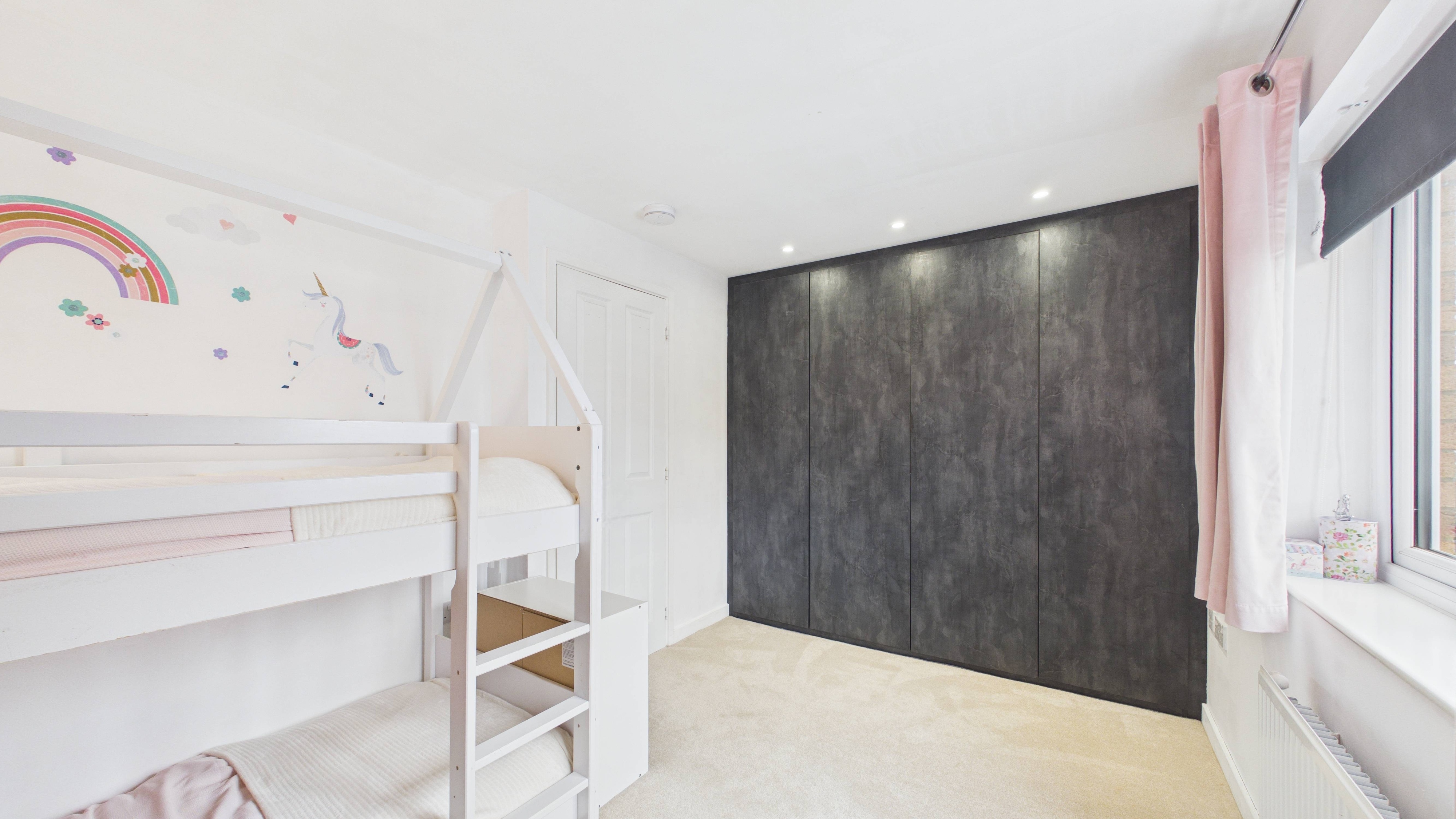 Image 16 - Bedroom 1 (2)