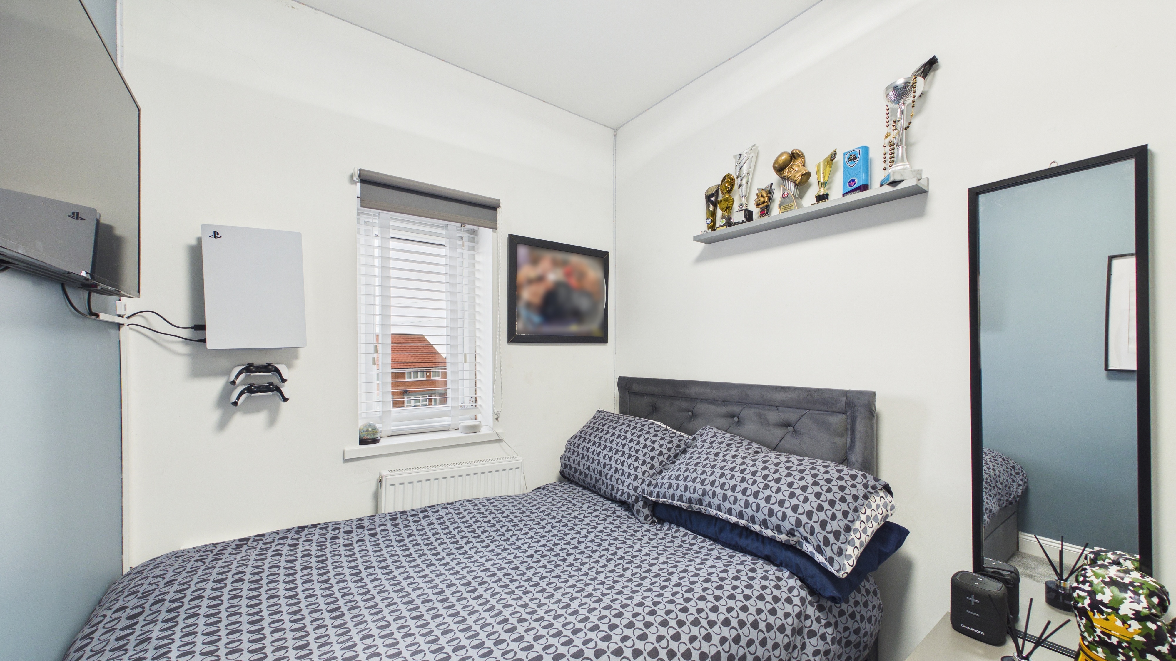 Image 16 - Bedroom 2 (1)