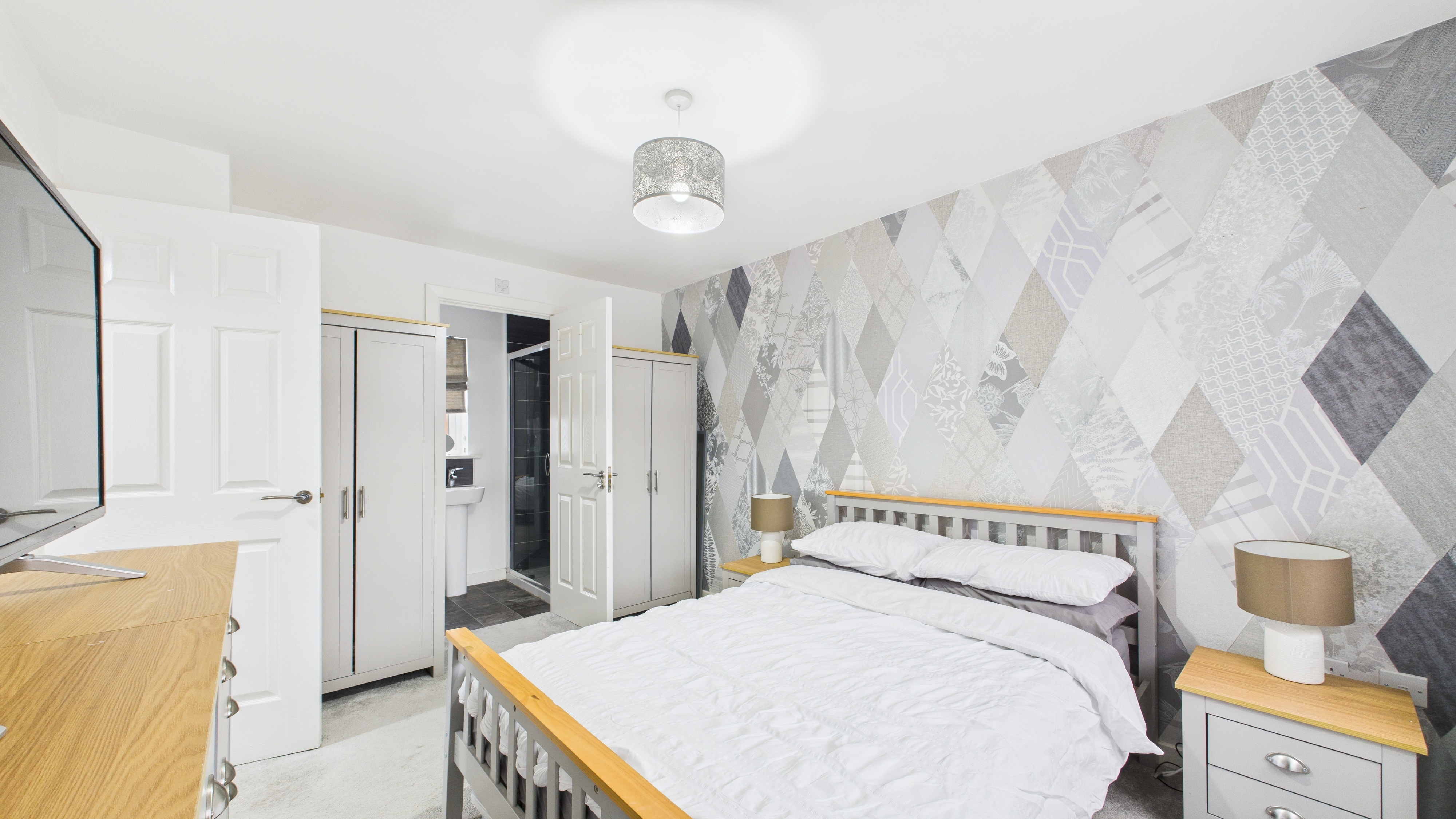 Image 13 - Bedroom 1 (2)