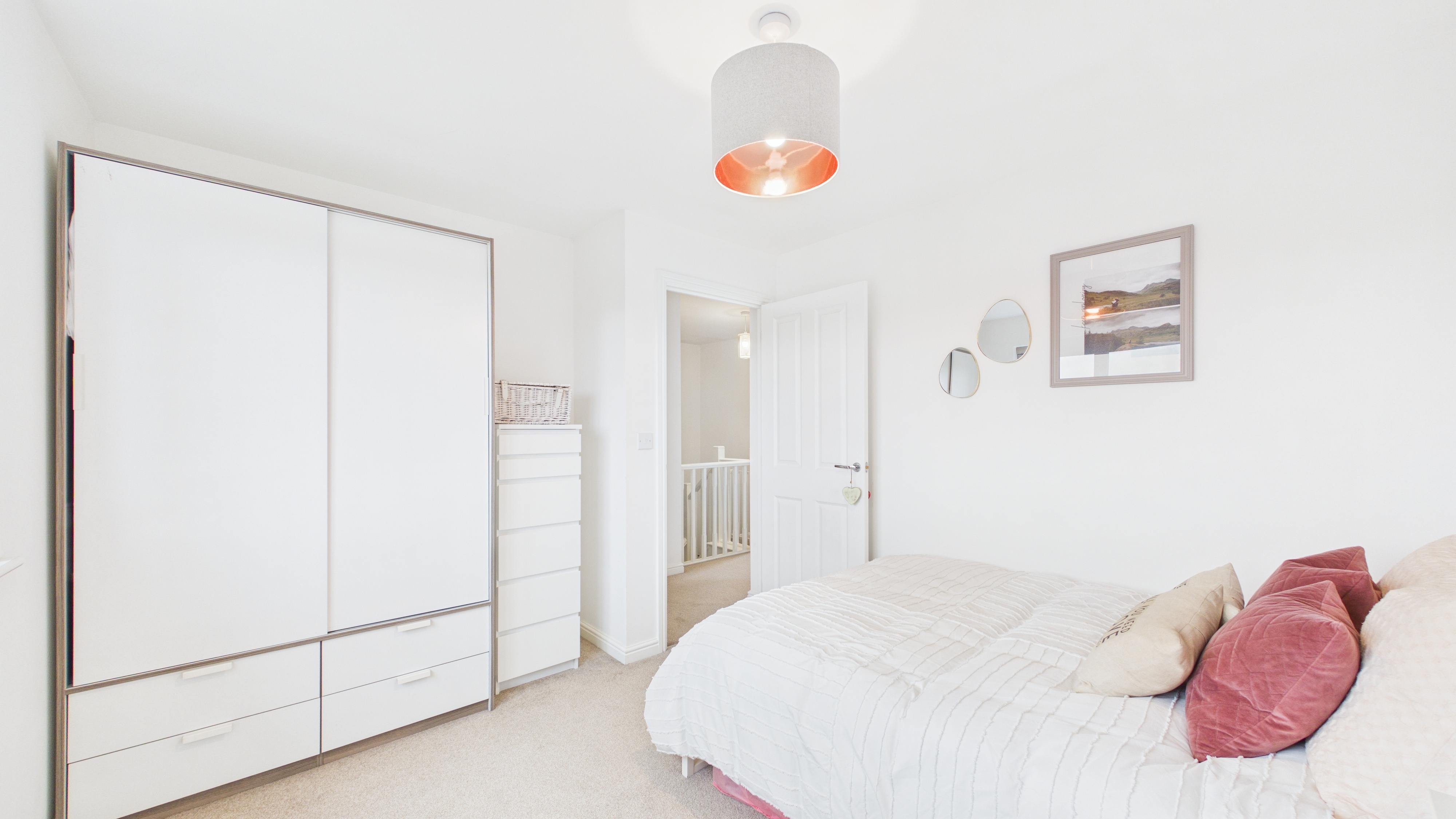 Image 18 - Bedroom 2 (2)