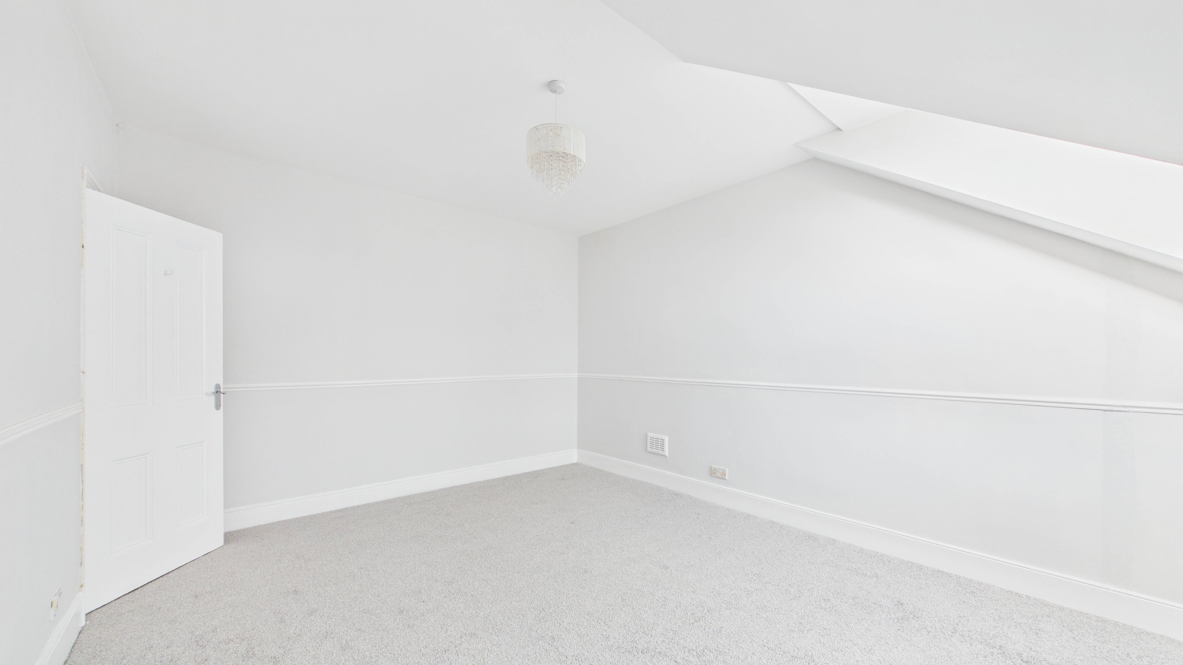 Image 15 - Bedroom 2 (2)