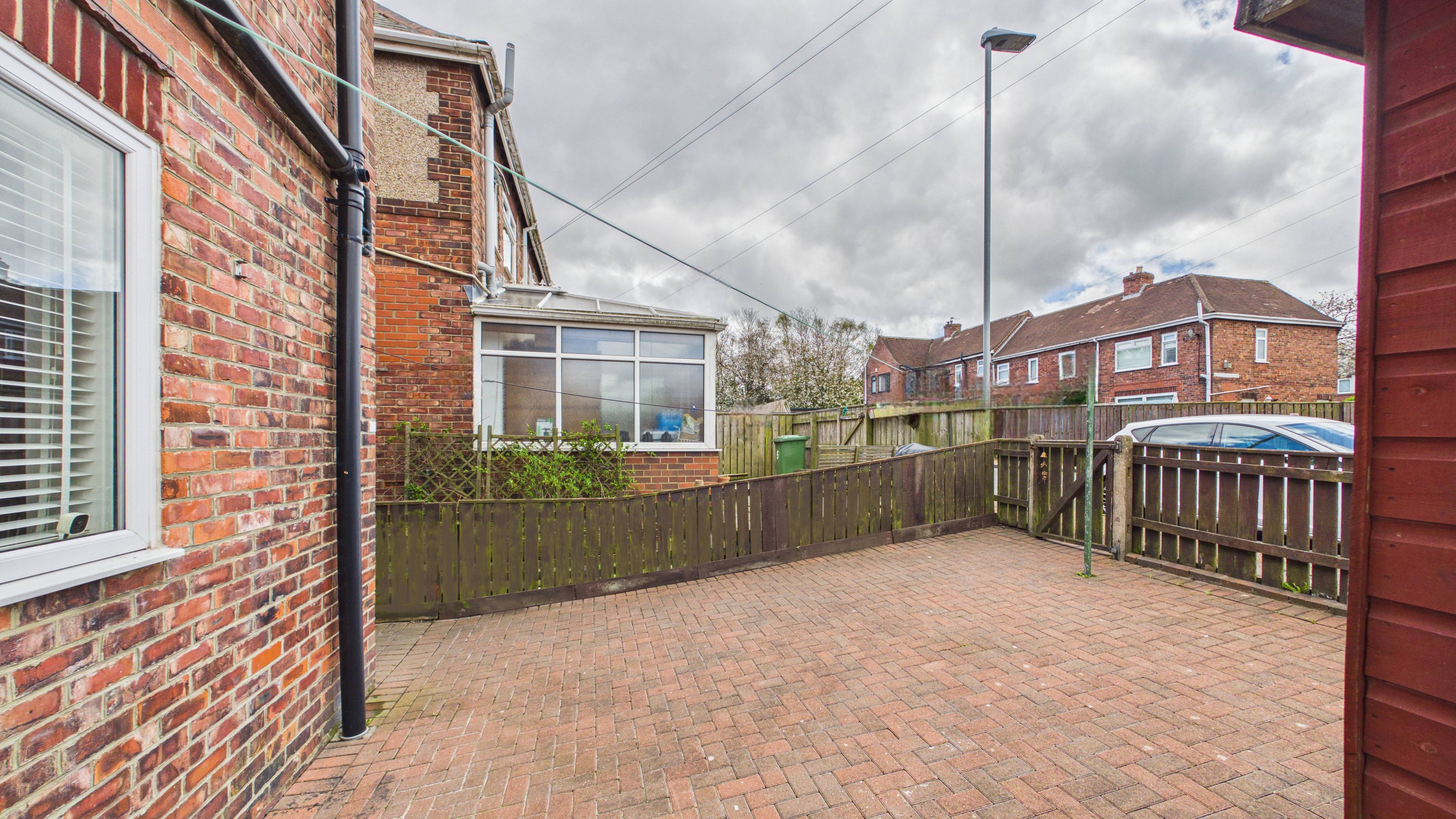 Image 18 - Rear Garden (1)