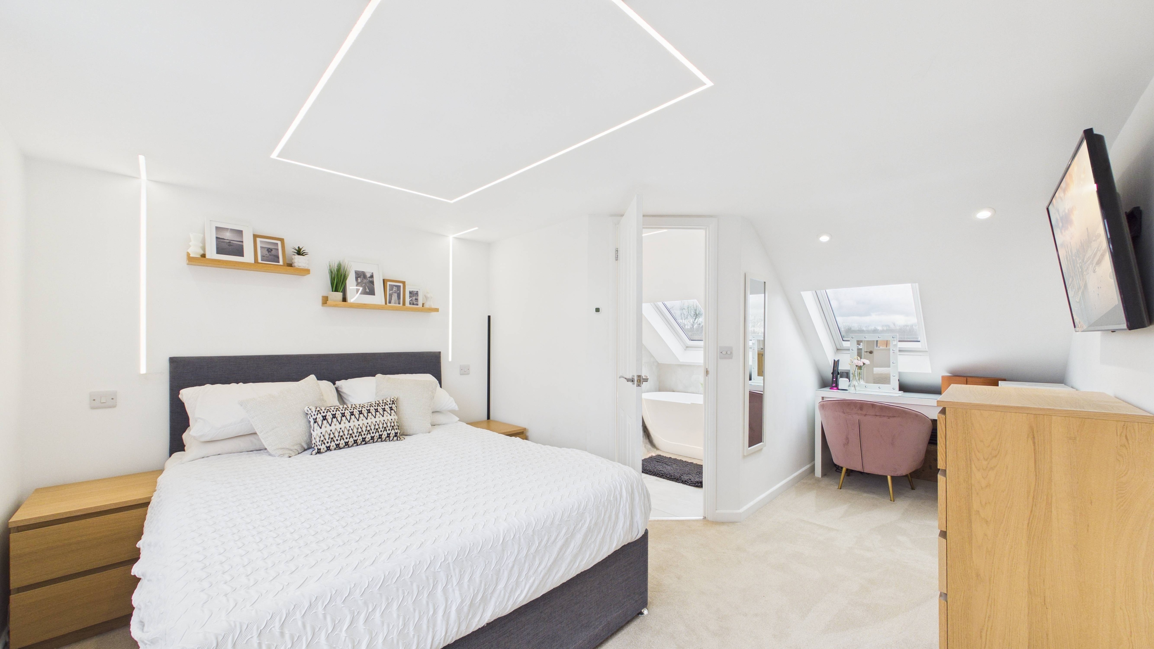 Image 22 - Master Bedroom (1)