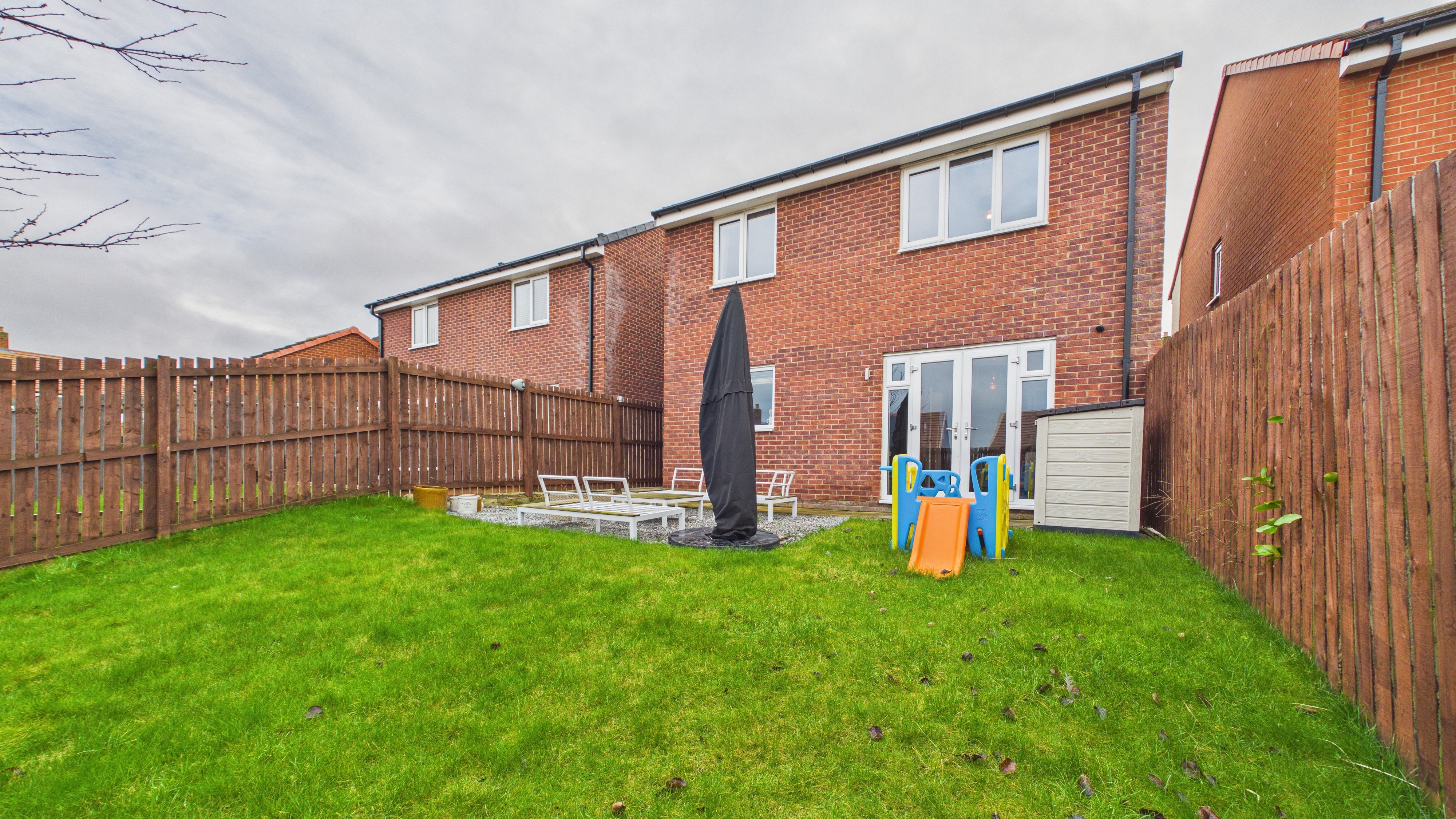 Image 24 - Back Garden (2)