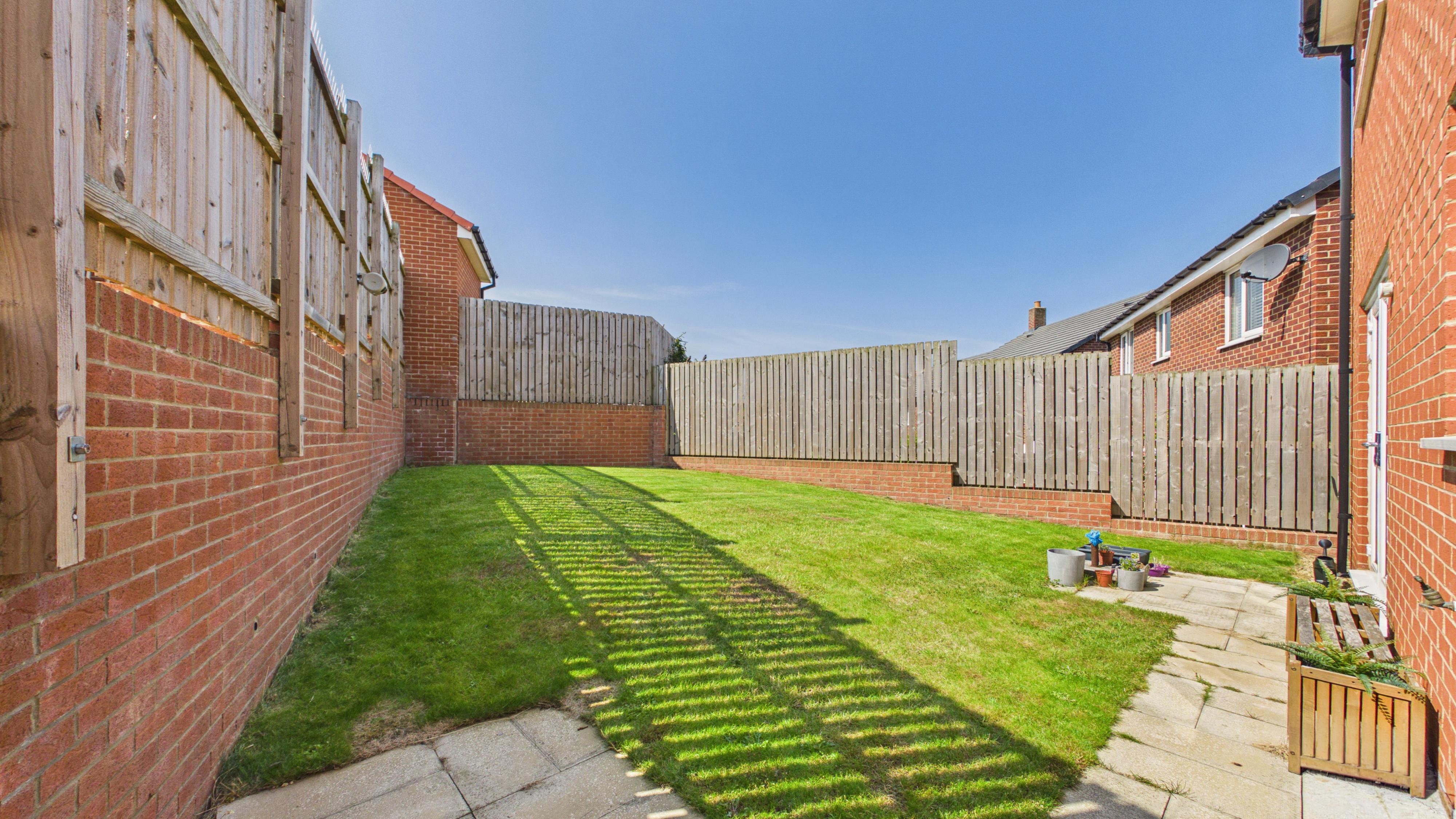 Image 26 - Back Garden (1)