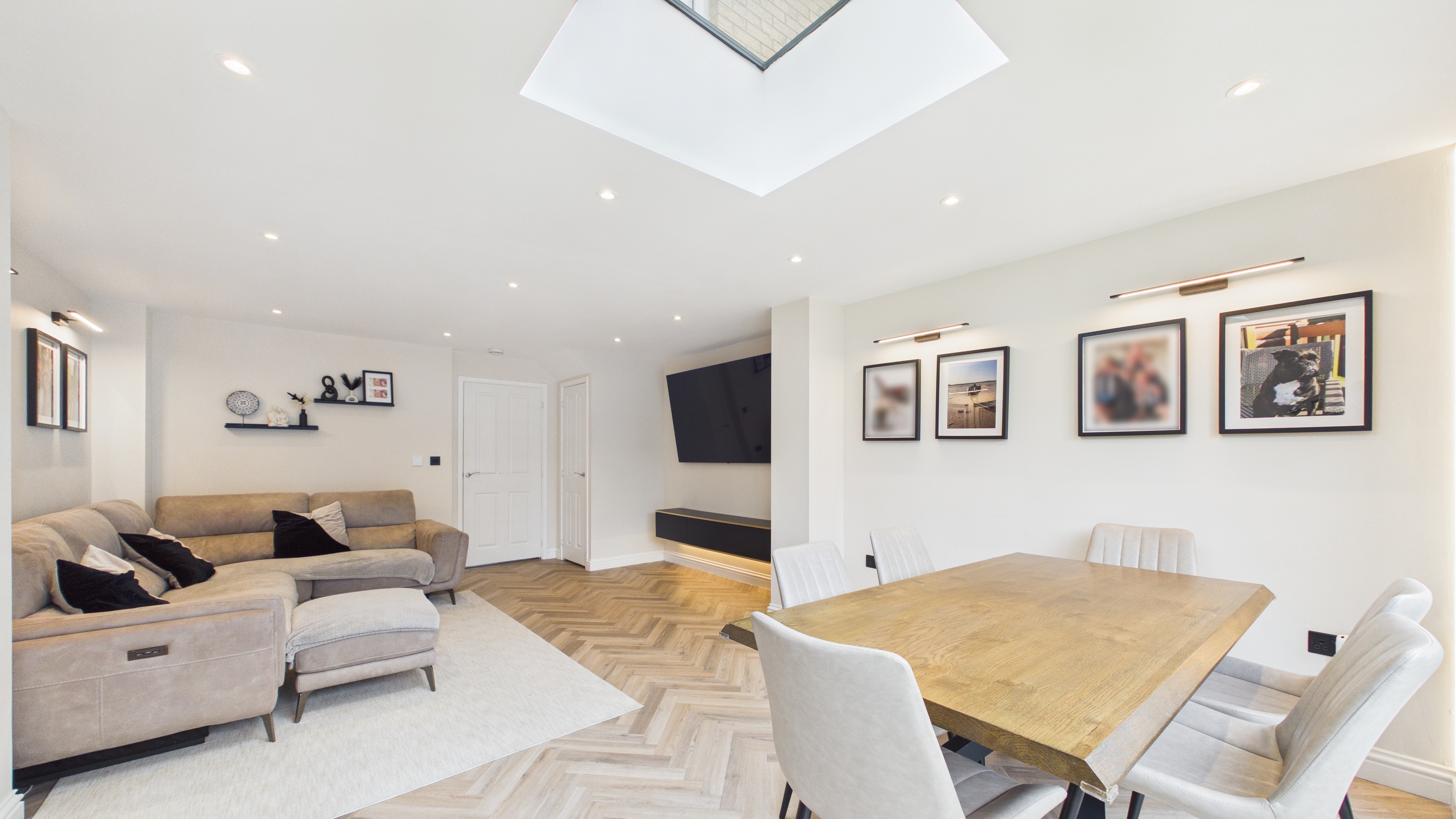 Image 6 - Dining Room (2)