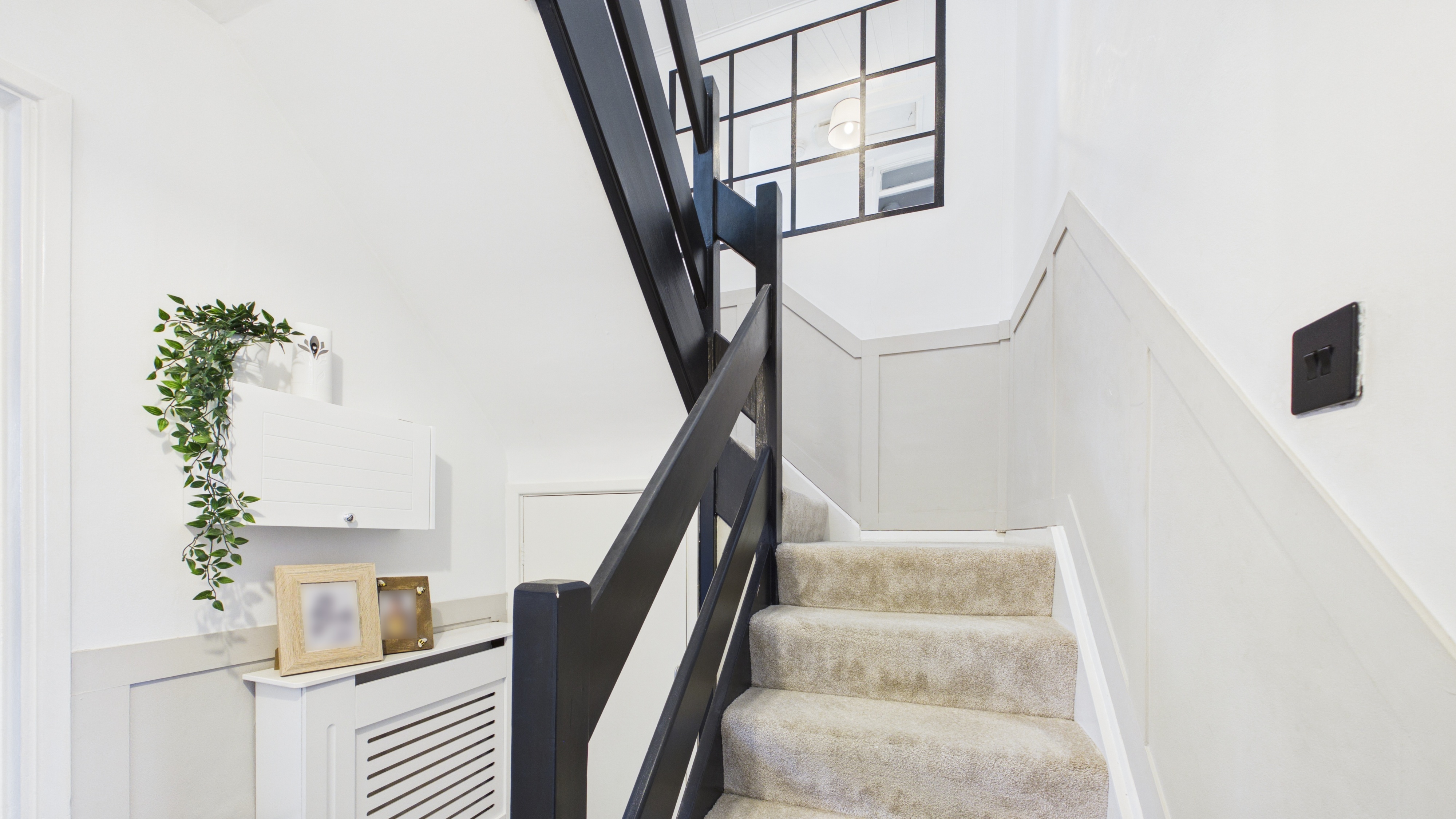 Image 7 - Staircase Lower