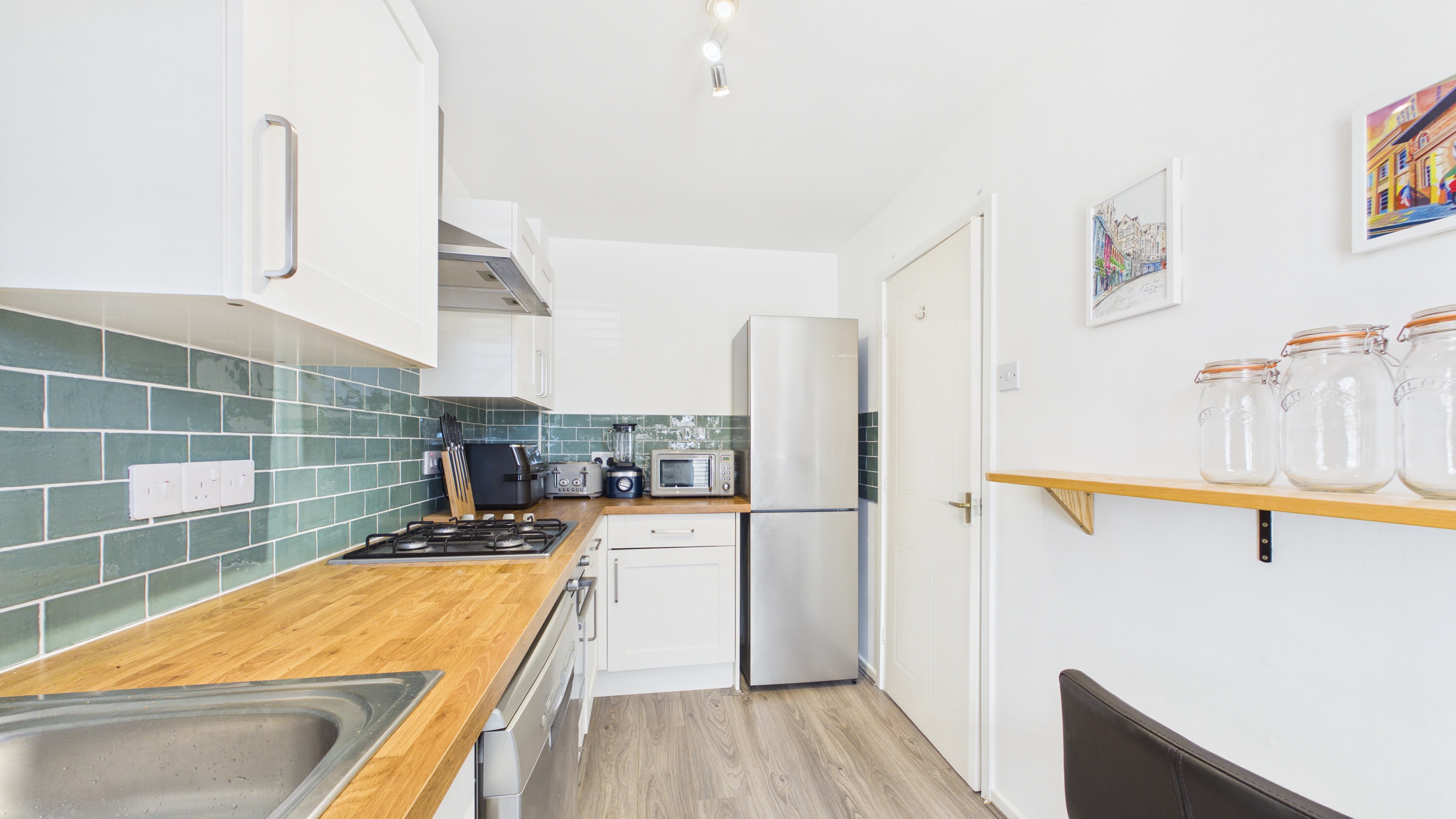 Image 8 - Kitchen (2)