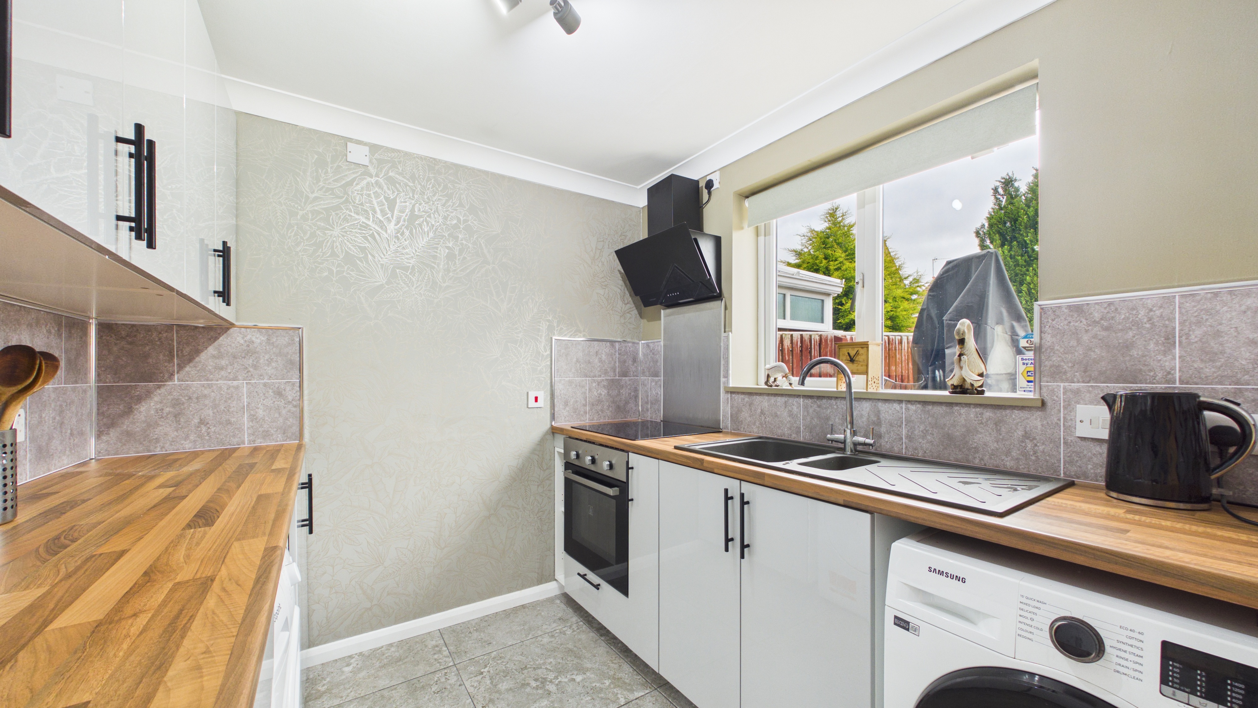 Image 10 - Kitchen (1)