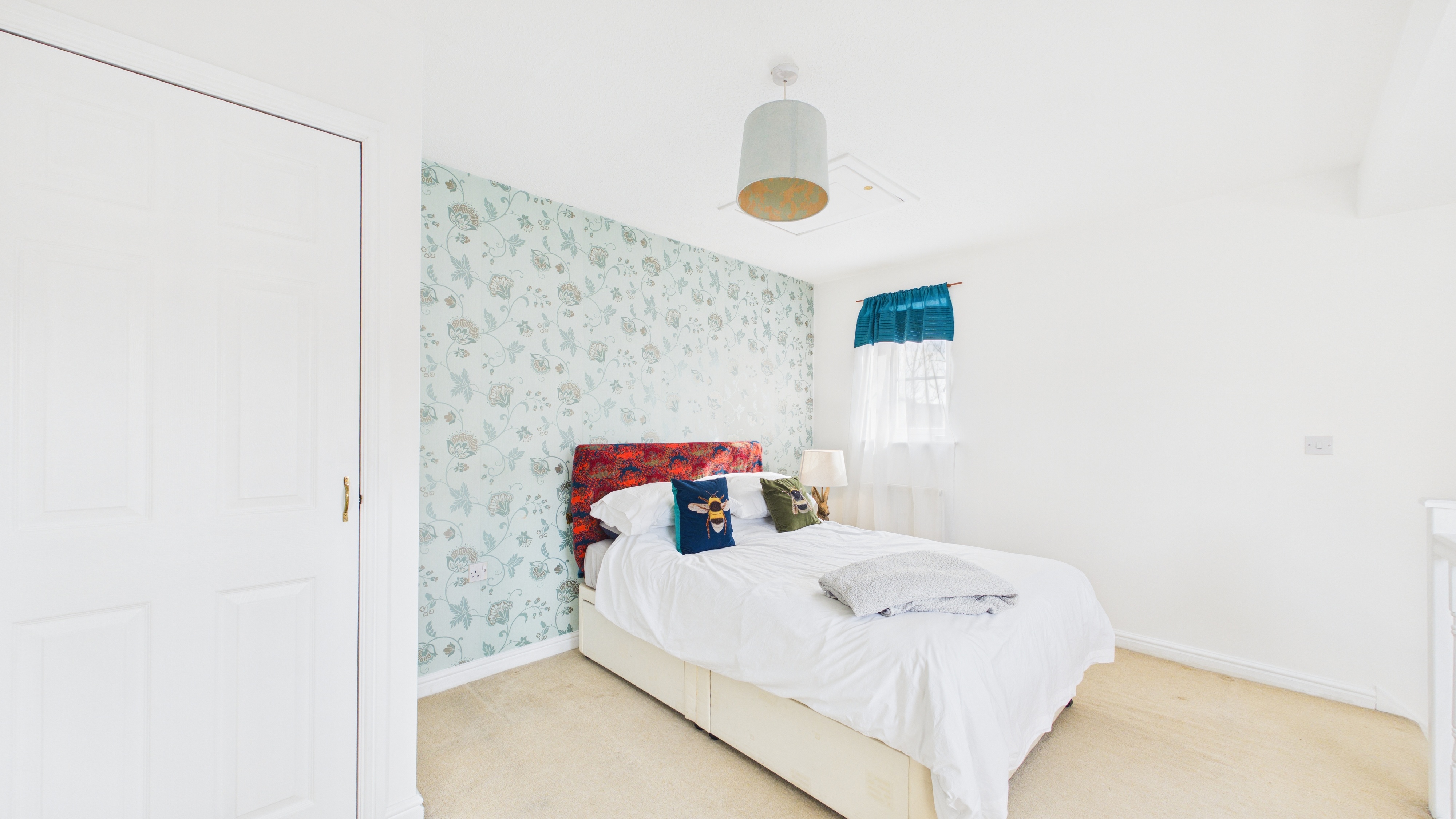 Image 8 - Bedroom (2)