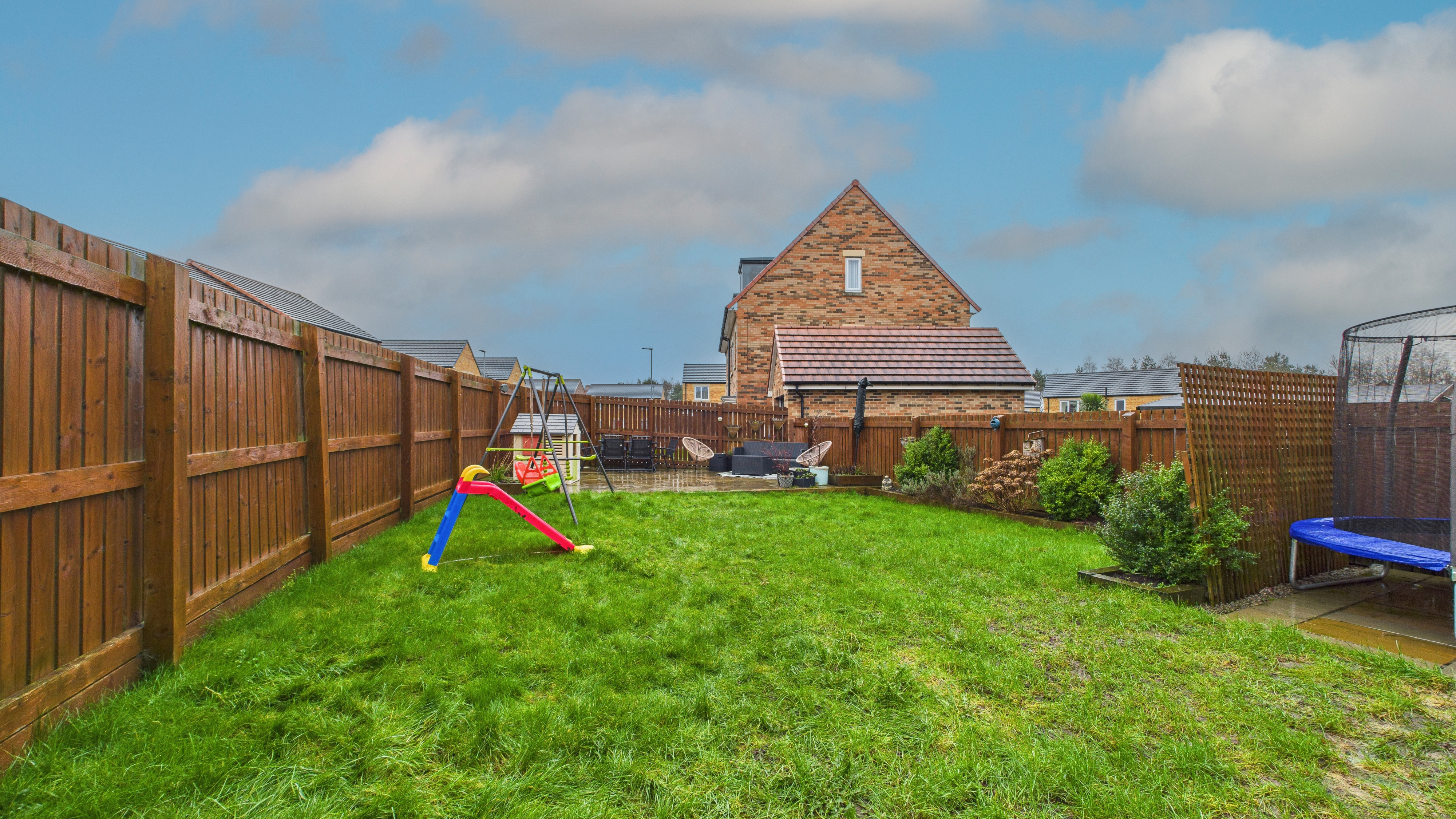 Image 21 - Back Garden (1)