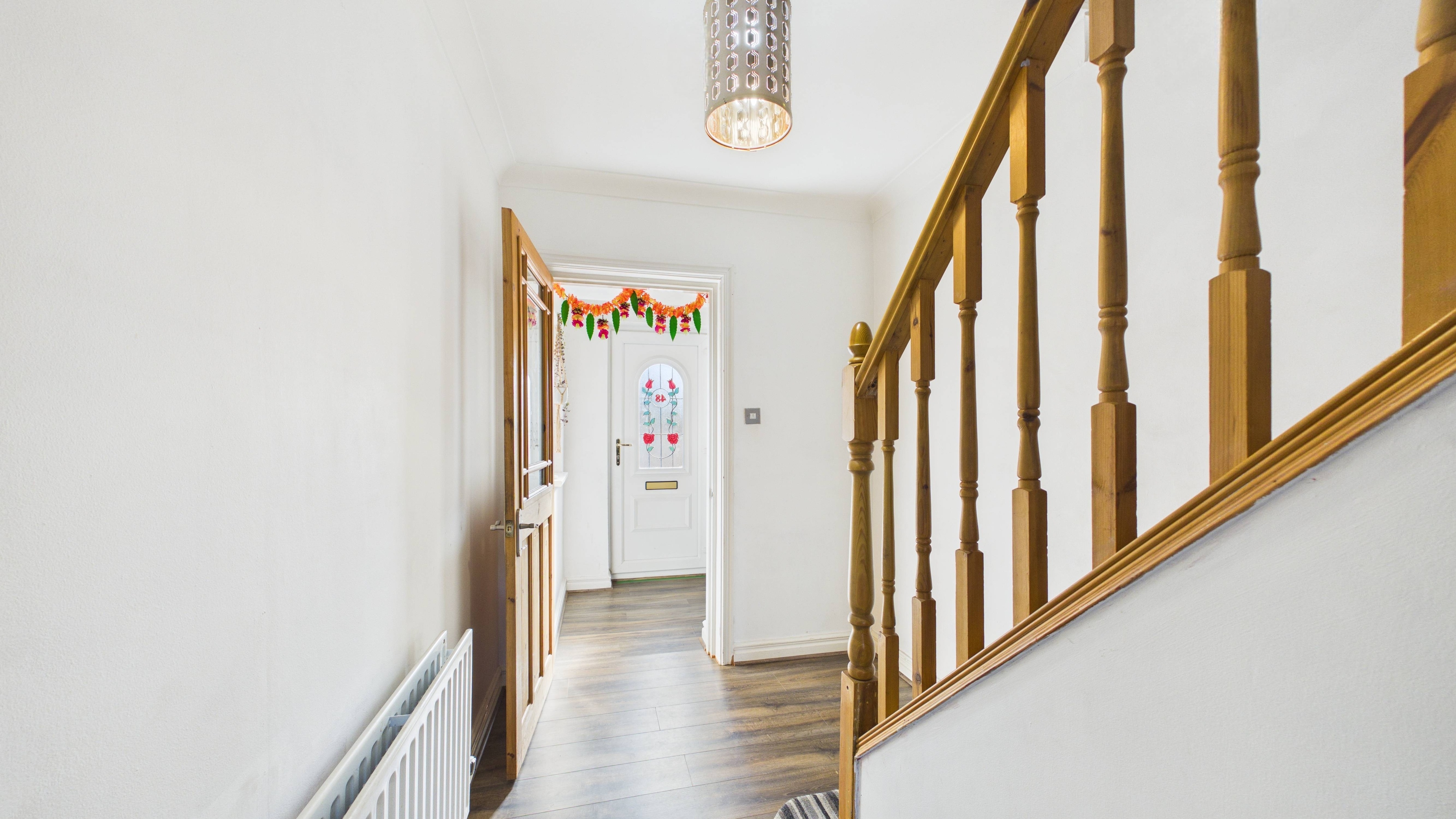 Image 4 - Entrance (2)