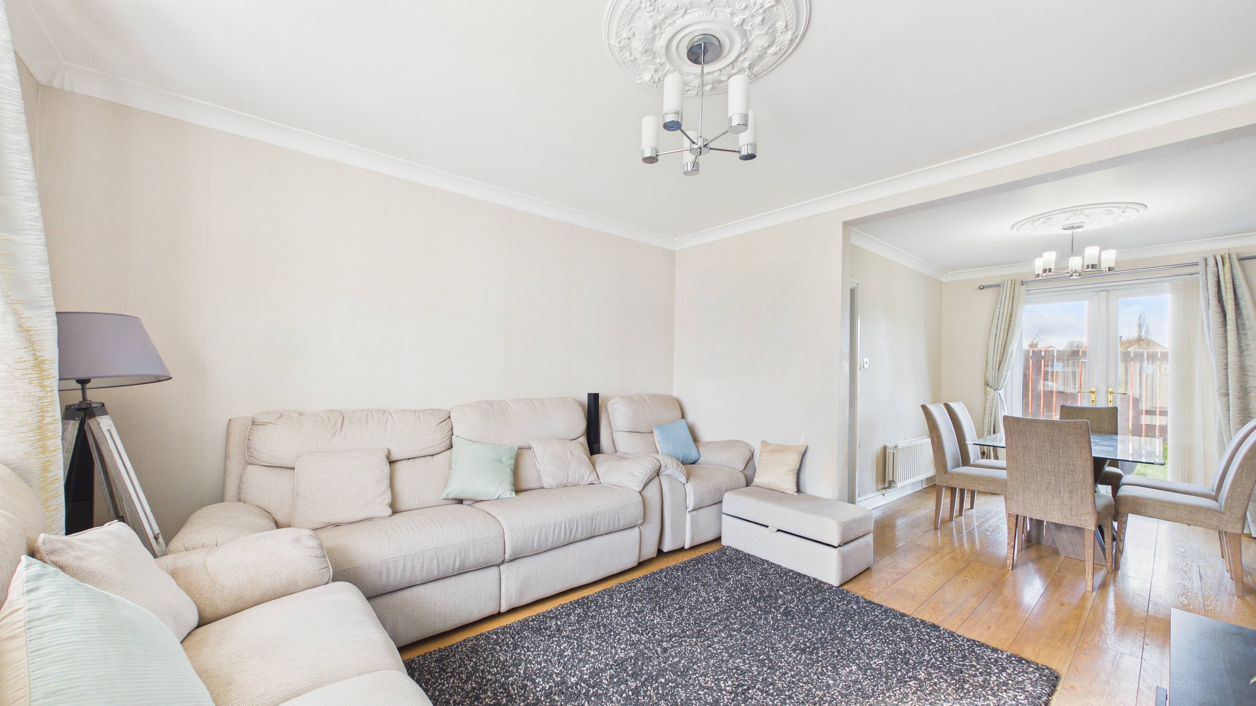 Image 9 - Living / Dining Room (1)
