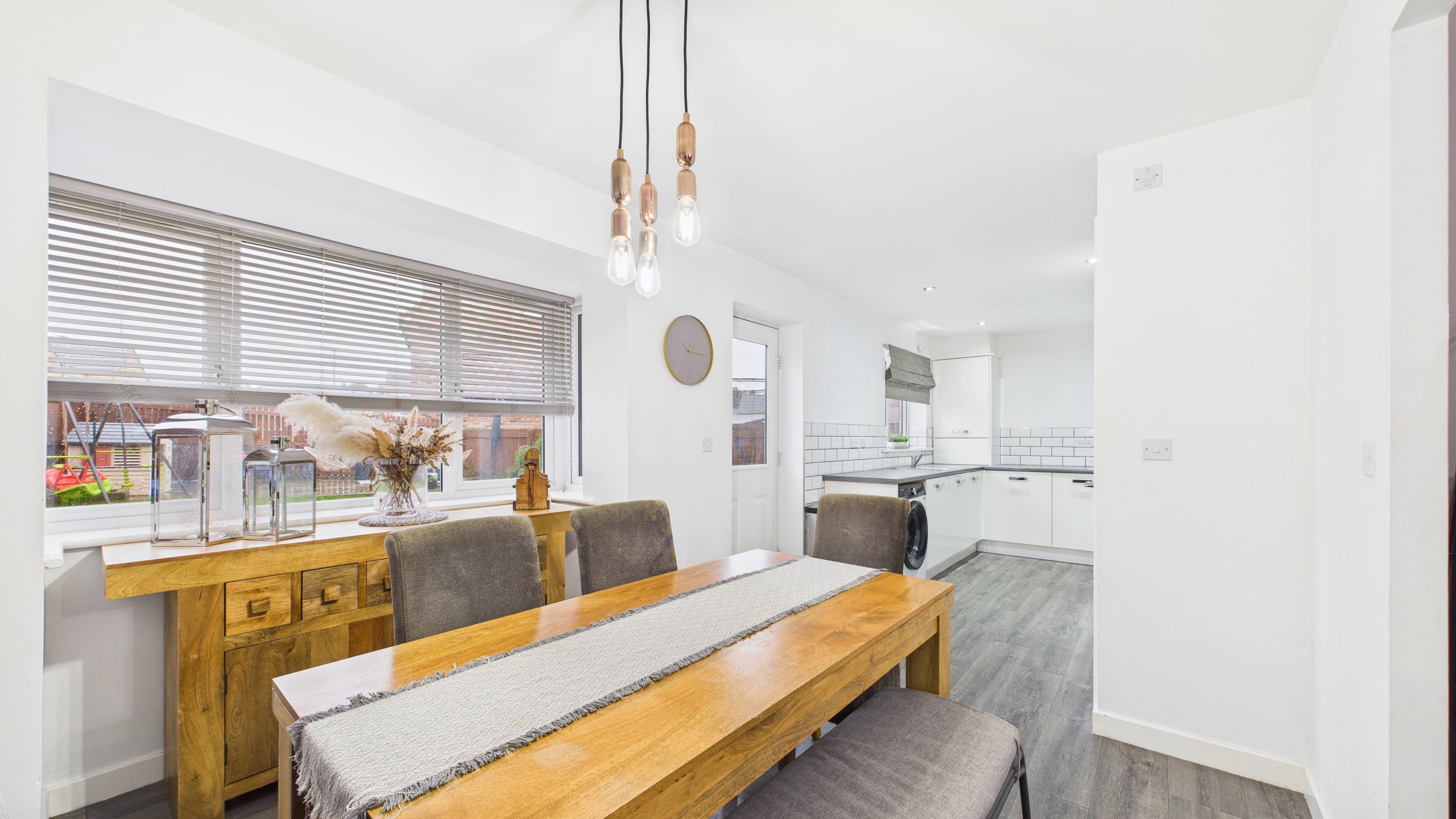 Image 9 - Dining Room / Kitchen